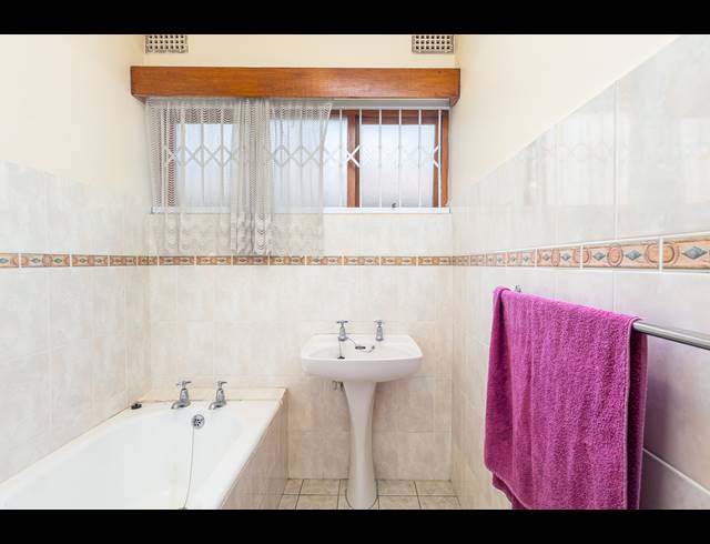 4 BEDROOM FREEHOLD FOR SALE IN VASCO ESTATE